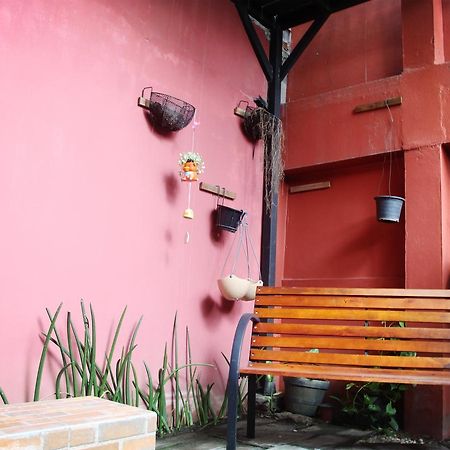 Rada Arak 79/4 Hostel 清邁 外观 照片