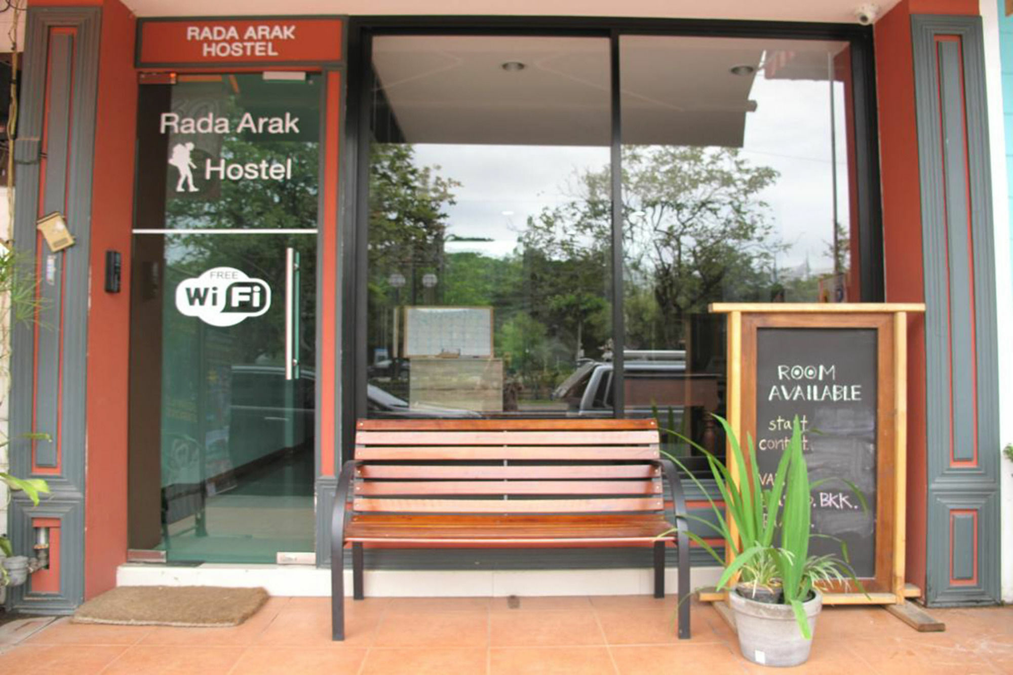 Rada Arak 79/4 Hostel 清邁 外观 照片